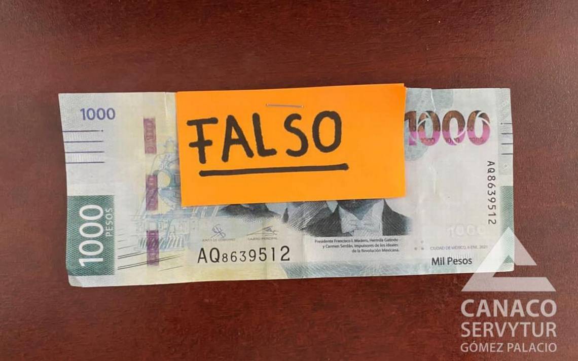 Detectan en Gómez Palacio, Durango, a mujer comprando con billetes